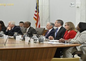 Phân tích giá vàng ngày 23/8/2024: Vàng giao dịch với mức tăng khiêm tốn dưới 2.500 USD khi thị trường chờ đợi bài phát biểu của Powell