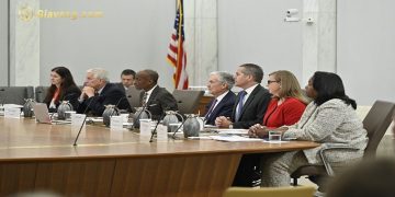 Phân tích giá vàng ngày 23/8/2024: Vàng giao dịch với mức tăng khiêm tốn dưới 2.500 USD khi thị trường chờ đợi bài phát biểu của Powell