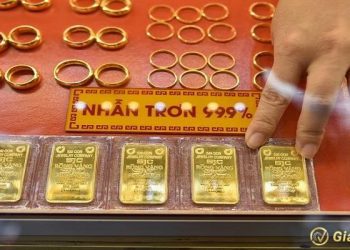 Giá vàng trong nước hôm nay 11/10/2024: Vàng SJC và vàng nhẫn đồng loạt giảm mạnh