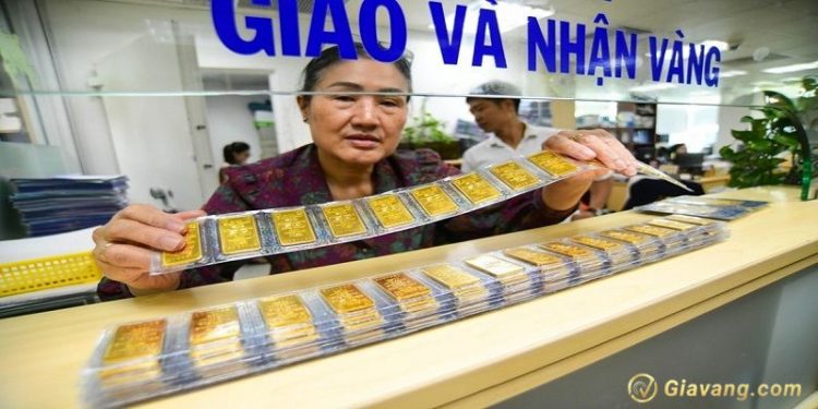 Giá vàng trong nước hôm nay 22/10/2024: Đồng loạt tăng “phi mã”