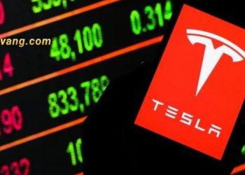 Cổ phiếu Tesla tăng mạnh 8,19% đạt ngưỡng 321,22 USD
