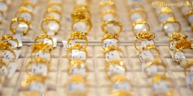 Giá vàng trong nước hôm nay 06/11/2024: Tiếp đà giảm 1 Giá vàng trong nước hôm nay 06/11/2024: Tiếp đà giảm