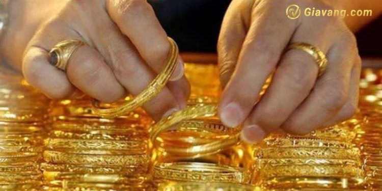 Giá vàng trong nước hôm nay 26/11/2024: Vàng SJC giảm mạnh 400.000đ 1 Giá vàng trong nước hôm nay 26/11/2024: Vàng SJC giảm mạnh 400.000đ