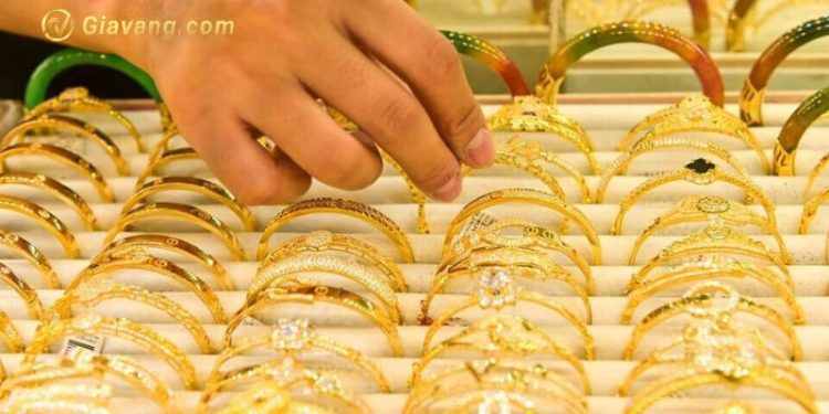 Giá vàng trong nước hôm nay 14/12/2024: SJC lao dốc giảm 1 triệu đồng 1 Giá vàng trong nước hôm nay 14/12/2024: SJC lao dốc giảm 1 triệu đồng