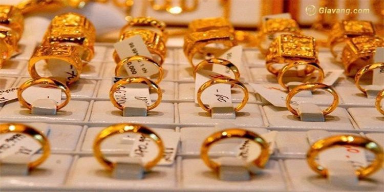 Giá vàng trong nước hôm nay 25/12/2024: Đồng loạt “lao dốc” 1 Giá vàng trong nước hôm nay 25/12/2024: Đồng loạt “lao dốc”