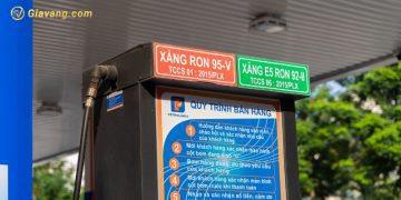 Giá xăng RON 95-III tăng 273 đồng/lít lên 21.019 đồng/lít