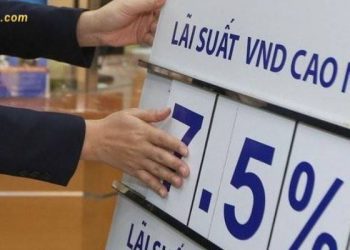 Lãi suất ngân hàng hôm nay: 4 ngân hàng vượt mốc 7,4%
