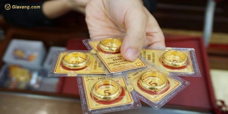 Giá vàng trong nước hôm nay 13/03/2025: Tăng “phi mã”, vàng nhẫn vượt 94 triệu đồng/lượng 1 Giá vàng trong nước hôm nay 13/03/2025: Tăng “phi mã”, vàng nhẫn vượt 94 triệu đồng/lượng