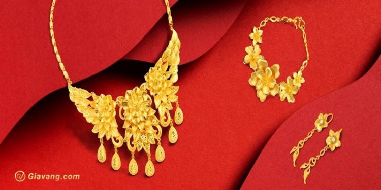 Bộ trang sức vàng 10K giá bao nhiêu tiền 1 chỉ hiện tại? 1 Bộ trang sức vàng 10k giá bao nhiêu tiền 1 chỉ hiện tại?