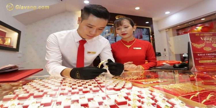 Giá vàng trong nước hôm nay 11/04/2025: Tăng 1,7 triệu đồng, vàng SJC phá mốc 103 triệu đồng/lượng 1 Giá vàng trong nước hôm nay 11/04/2025: Tăng 1,7 triệu đồng, vàng SJC phá mốc 103 triệu đồng/lượng