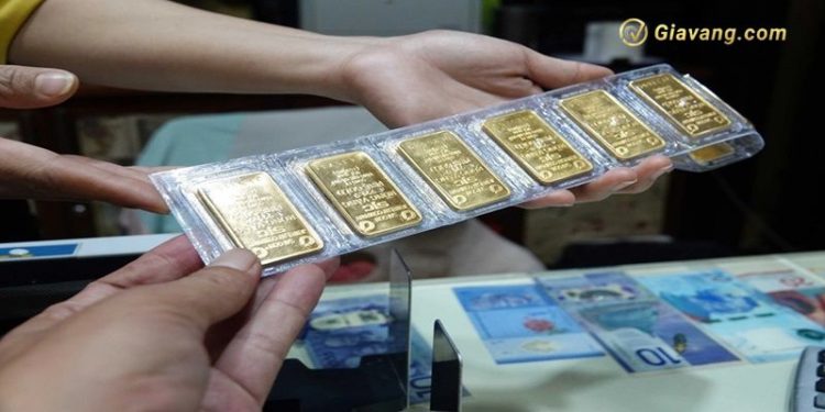 Giá vàng trong nước hôm nay 13/04/2025: Vàng SJC bán ra 106,5 triệu đồng/lượng
