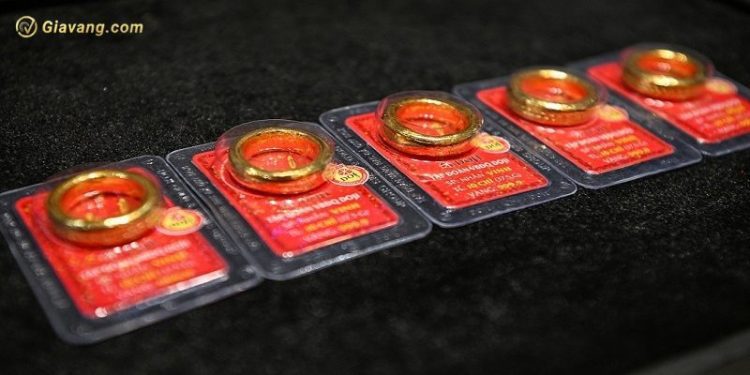 Giá vàng trong nước hôm nay 18/04/2025: Đà tăng “phi mã” vẫn chưa dừng lại 1 Giá vàng trong nước hôm nay 18/04/2025: Đà tăng “phi mã” vẫn chưa dừng lại