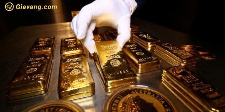 Giá vàng trong nước hôm nay 02/05/2025: SJC ổn định quanh mốc 121,3 triệu đồng/lượng