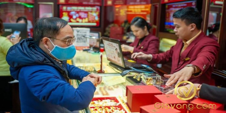 Giá vàng trong nước hôm nay 28/08/2025: Đồng loạt tăng vọt, lập đỉnh mới với giá 128 triệu đồng/lượng