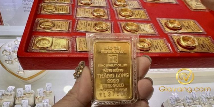 Giá vàng trong nước hôm nay 31/12/2025: Lao dốc mạnh từ trước đến giờ 1 Giá vàng trong nước hôm nay 31/12/2025: Lao dốc mạnh từ trước đến giờ