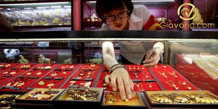 Giá vàng trong nước hôm nay 08/10/2025: Tăng phi mã