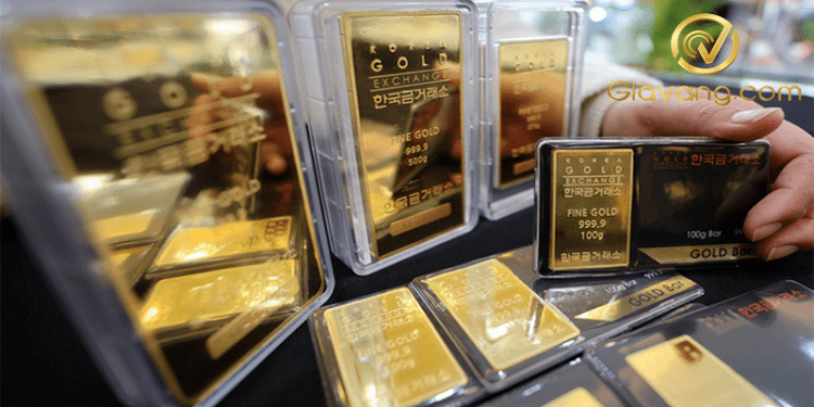 Phân tích giá vàng ngày 07/10/2025: (XAU/USD) đang dao động gần mức cao kỷ lục, xu hướng chung nghiêng về tăng tiếp do các yếu tố hỗ trợ