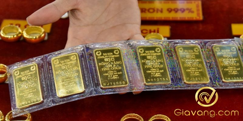 Giá vàng trong nước hôm nay 05/11/2025: Đồng loạt giảm 3 Gia vang mieng trong nuoc hom nay 05112025 compressed