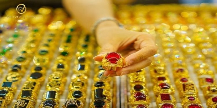 Giá vàng trong nước hôm nay 04/01/2026: Vàng nhẫn Phú Quý giảm 700.000 đồng/lượng