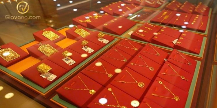 Giá vàng trong nước hôm nay 26/02/2026: Vàng vượt mốc 185 triệu đồng/lượng ngày vía Thần Tài 1 Giá vàng trong nước hôm nay 26/02/2026: Vàng vượt mốc 185 triệu đồng/lượng ngày vía Thần Tài