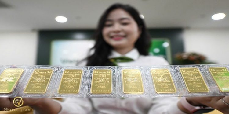 Giá vàng trong nước hôm nay 12/04/2026: Vàng miếng SJC giảm 300.000 đồng/lượng 1 Giá vàng trong nước hôm nay 12/04/2026: Vàng miếng SJC giảm 300.000 đồng/lượng